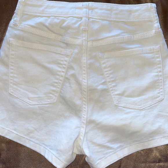 Wild Fable Creamy White Stretch Denim Highest Rise 3” Shorts Size 4/27 - Picture 4 of 12